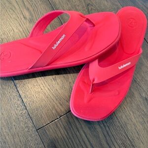 lululemon athletica Bright Pink Thong Sandals